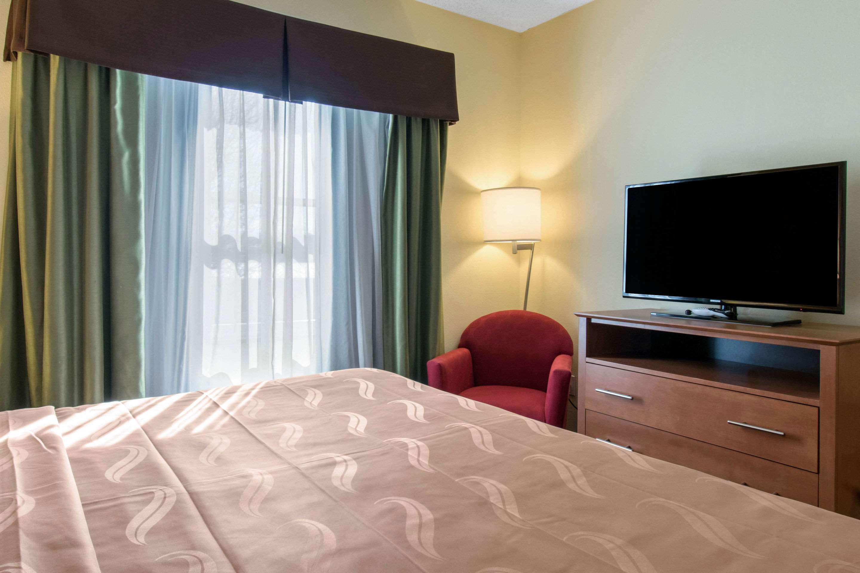ควอลิตี้ โฮเต็ล แอนด์ สวีท ยูนิเวอร์ซิตี้-ชิพเพนส์เบิร์ก Hotel ชิปเพนส์เบิร์ก ภายนอก รูปภาพ