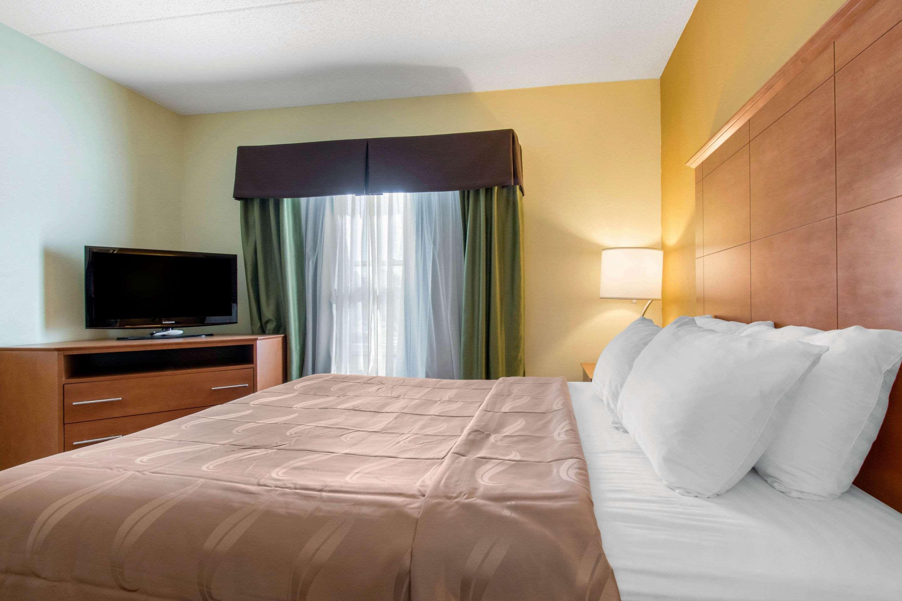 ควอลิตี้ โฮเต็ล แอนด์ สวีท ยูนิเวอร์ซิตี้-ชิพเพนส์เบิร์ก Hotel ชิปเพนส์เบิร์ก ภายนอก รูปภาพ