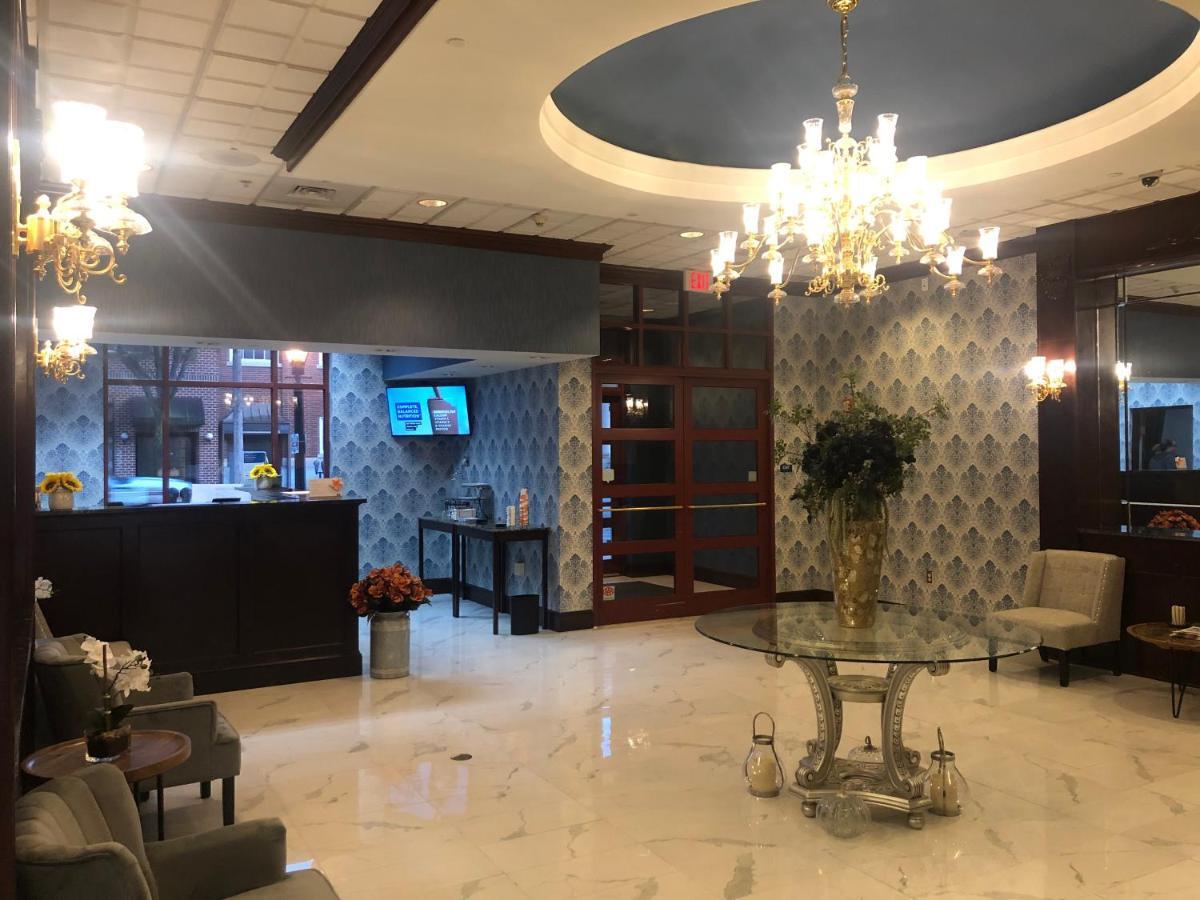 ควอลิตี้ โฮเต็ล แอนด์ สวีท ยูนิเวอร์ซิตี้-ชิพเพนส์เบิร์ก Hotel ชิปเพนส์เบิร์ก ภายนอก รูปภาพ